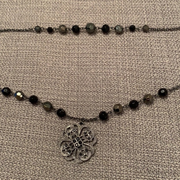 NY Brand Layer Two Tier Necklace Black Gunmetal Chain w/Beads & Pendant - Picture 7 of 11